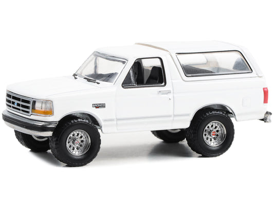 1993 Ford Bronco XLT Oxford White "Hobby Exclusive" Series 1/64 Diecast Model Car by Greenlight